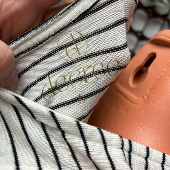 Decree White and Black Striped Shirt Top - Picture 11 of 11
